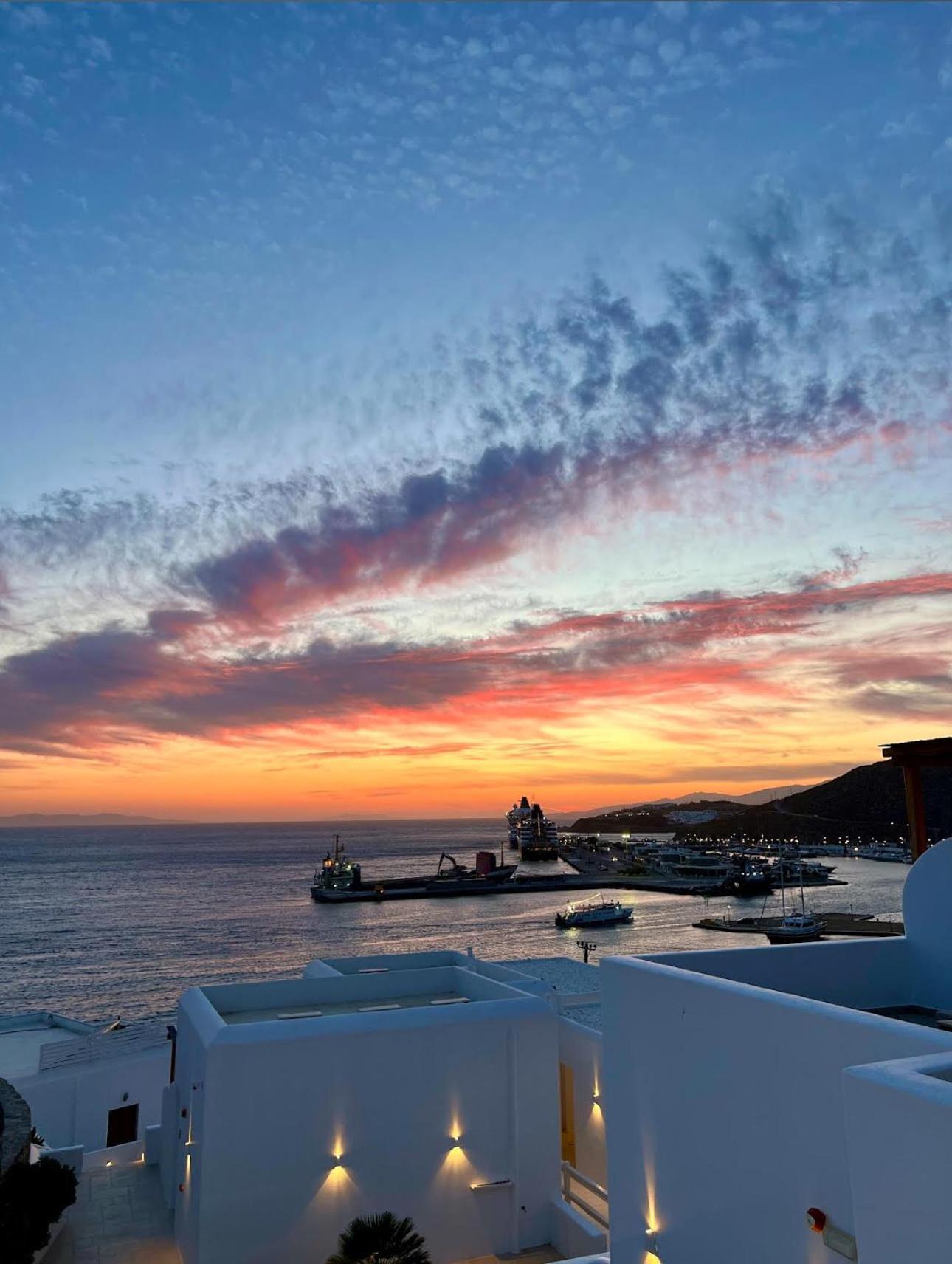 Avra Mykonos Hotel เตลอส ภายนอก รูปภาพ