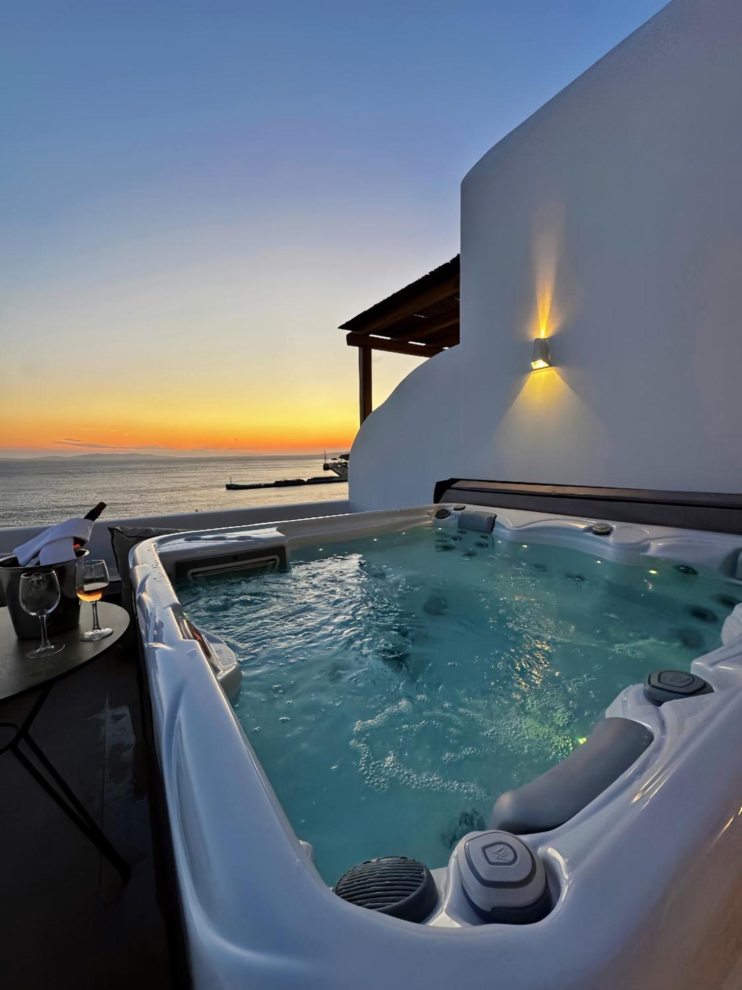 Avra Mykonos Hotel เตลอส ภายนอก รูปภาพ