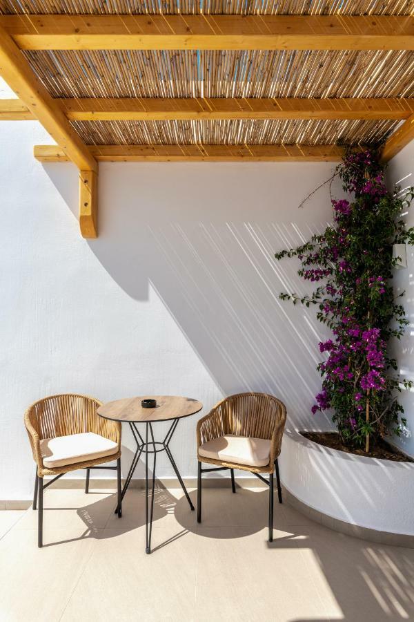 Avra Mykonos Hotel เตลอส ภายนอก รูปภาพ